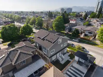2368 E 34TH AVENUE, Vancouver BC V5R 2S6