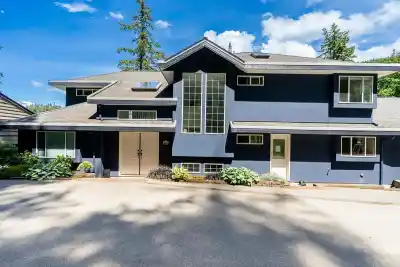 6330 CHATHAM STREET, West Vancouver BC V7W 2E2