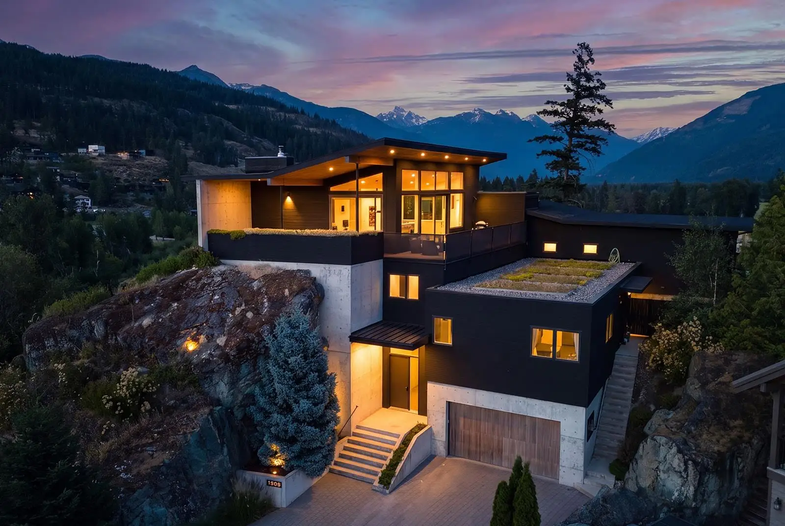1764 PINEWOOD DRIVE, Pemberton BC V0N 2L3