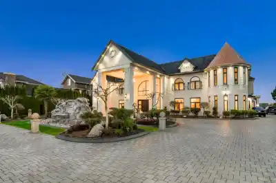 6091 NO. 5 ROAD, Richmond BC V6Y 2V1