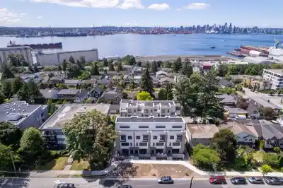 103 103A-433 E 3RD STREET, North Vancouver BC V7L 1G3