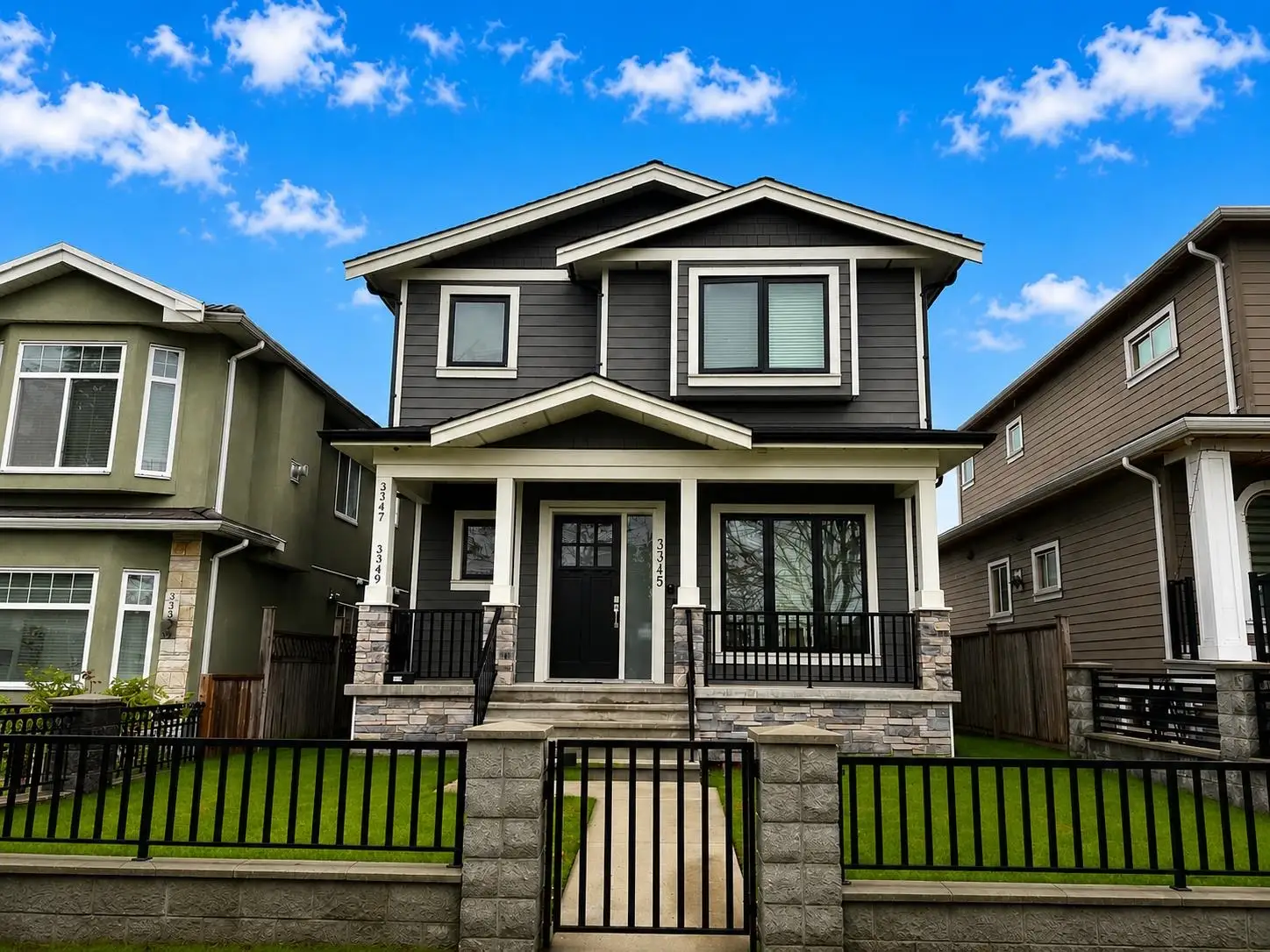 3345 PARKER STREET, Vancouver BC V5K 2W1