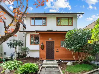4058 W 17TH AVENUE, Vancouver BC V6S 1A6