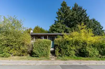7946 116A STREET, Delta BC V4C 5Y4