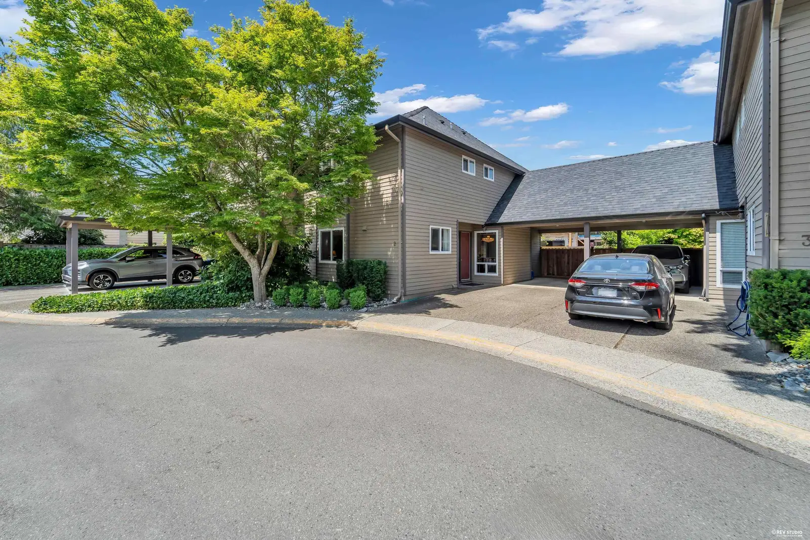 2 8631 NO. 3 ROAD, Richmond BC V6Y 2E6