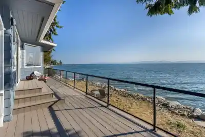 4857 SUNSHINE COAST HIGHWAY, Sechelt BC V7Z 0B6