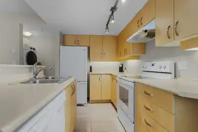 331 10838 CITY PARKWAY, Surrey BC V3T 5X9
