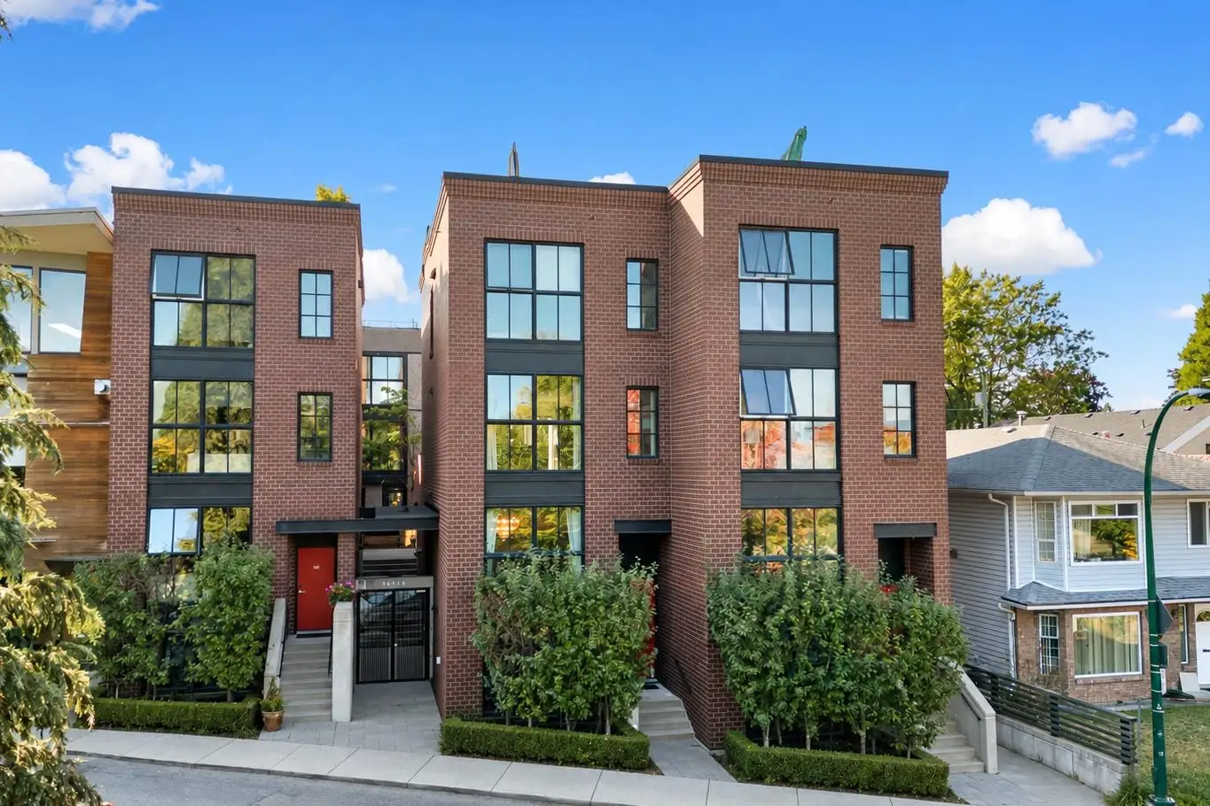 3431 PORTER STREET, Vancouver BC V5N 4H2