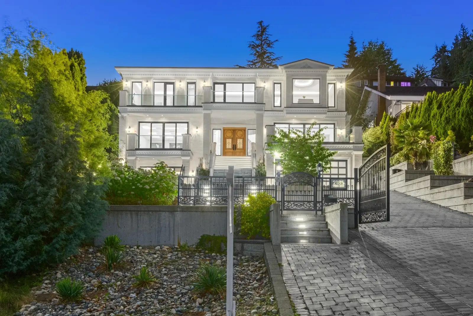 2185 WESTHILL WYND, West Vancouver BC V7S 2Z3