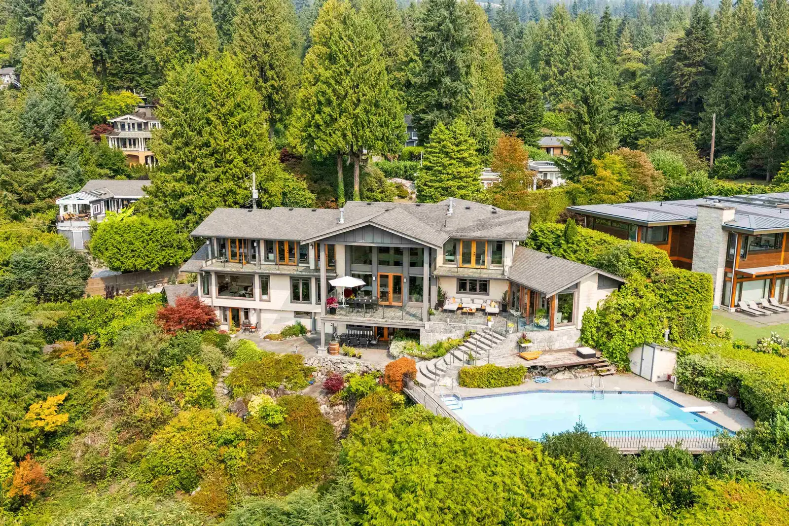1408 31ST STREET, West Vancouver BC V7V 4P5