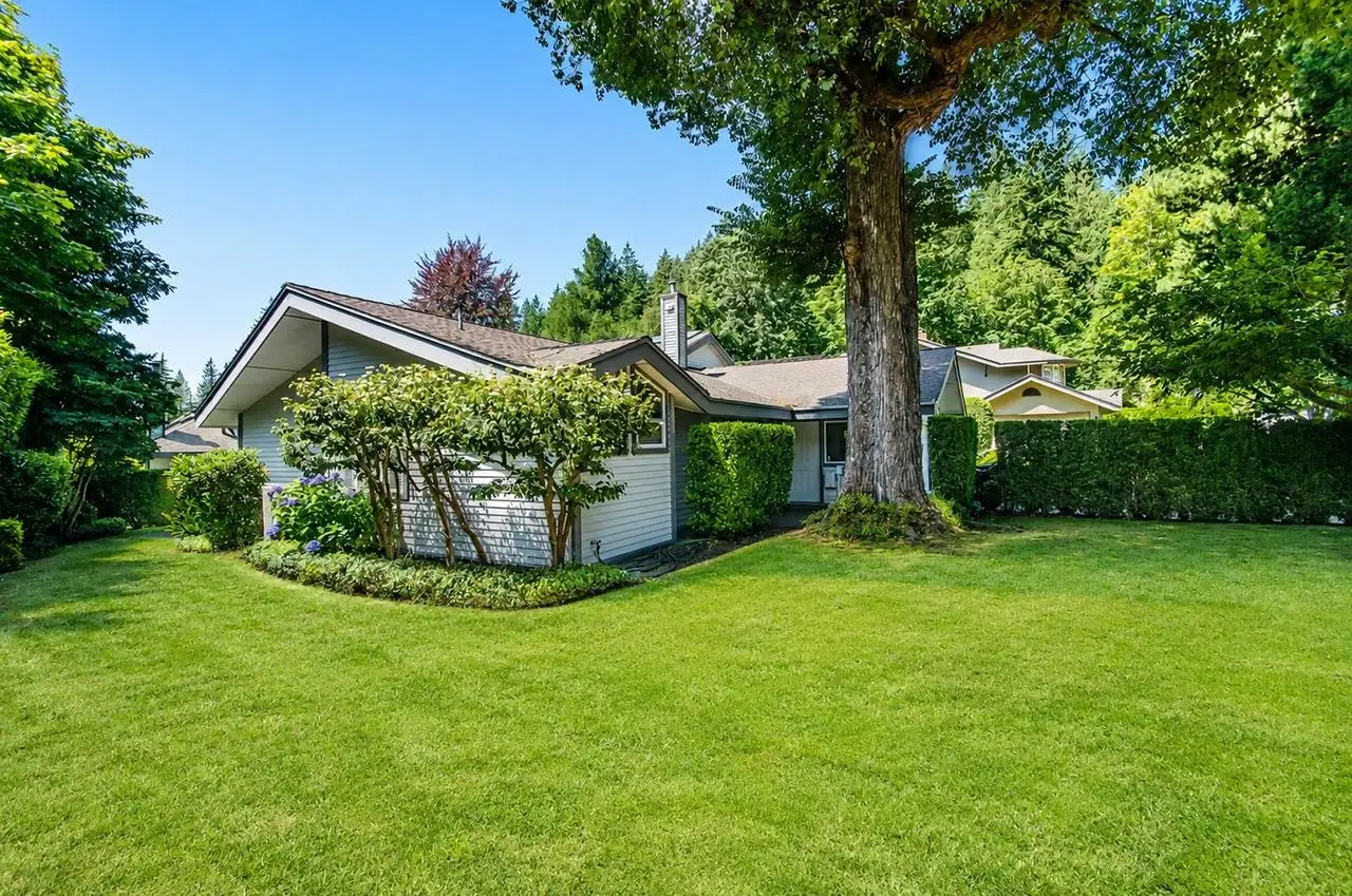 6980 ODLUM COURT, West Vancouver BC V7W 3B6