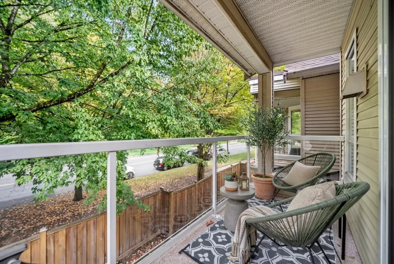 306 3400 SE MARINR DRIVE, Vancouver BC V5S 4P8
