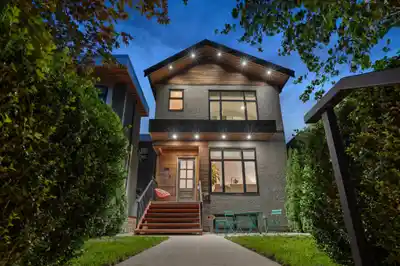285 E 19TH AVENUE, Vancouver BC V5V 1J3