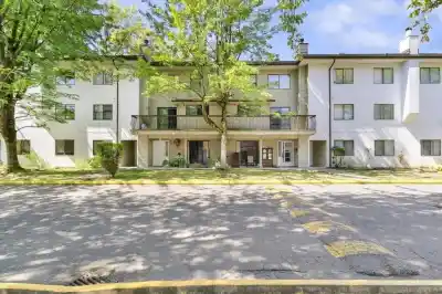 204 7119 133 STREET, Surrey BC V3W 7Z6