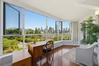 304 1490 PENNYFARTHING DRIVE, Vancouver BC V6J 4Z3