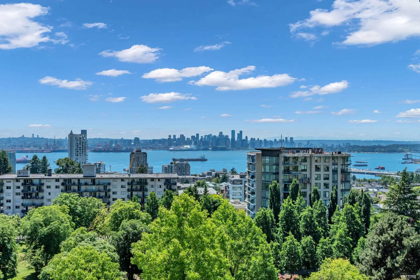 802 160 W KEITH ROAD, North Vancouver BC V7M 3M2