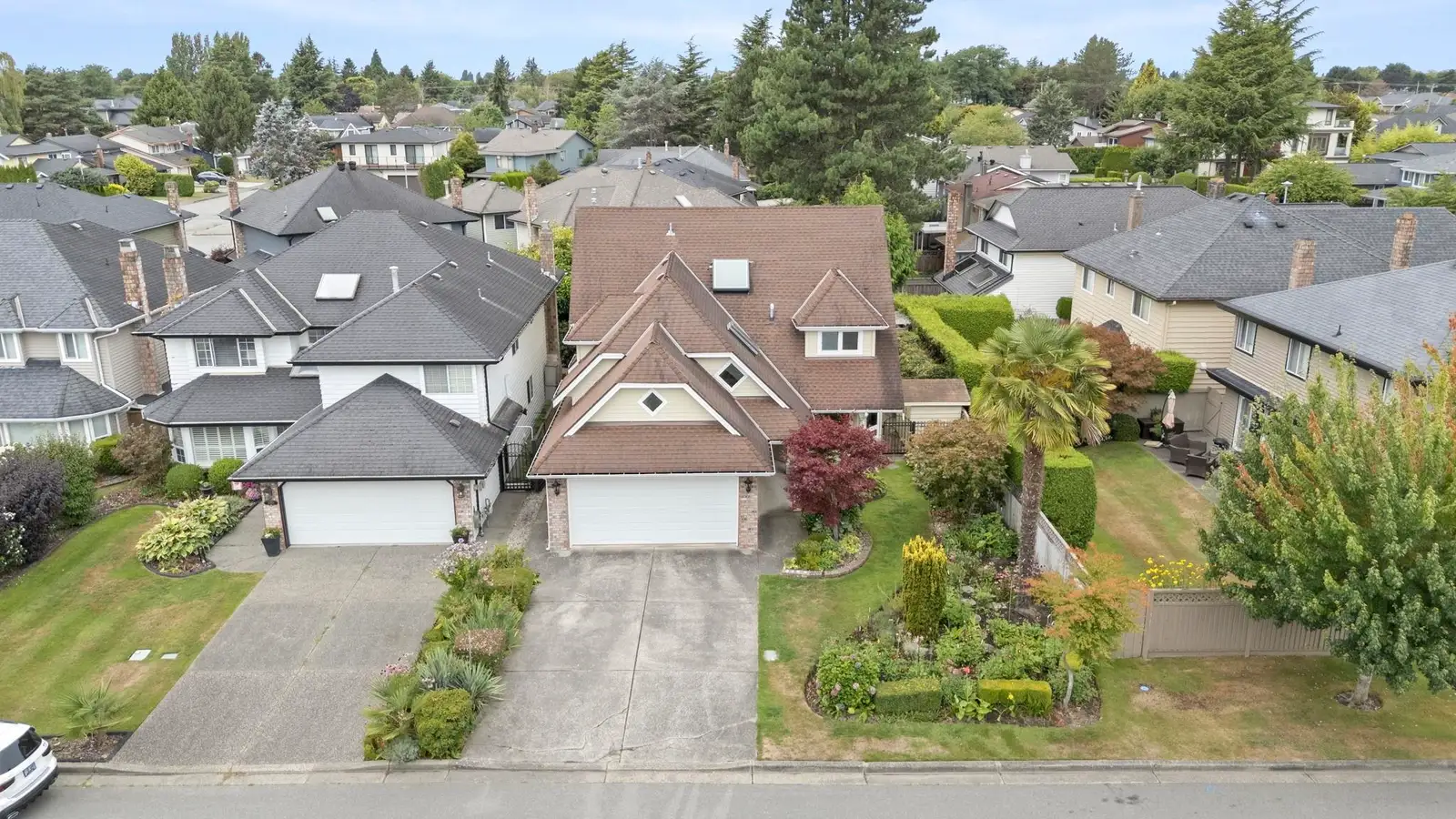 10131 HOLLYWELL DRIVE, Richmond BC V7E 5C7