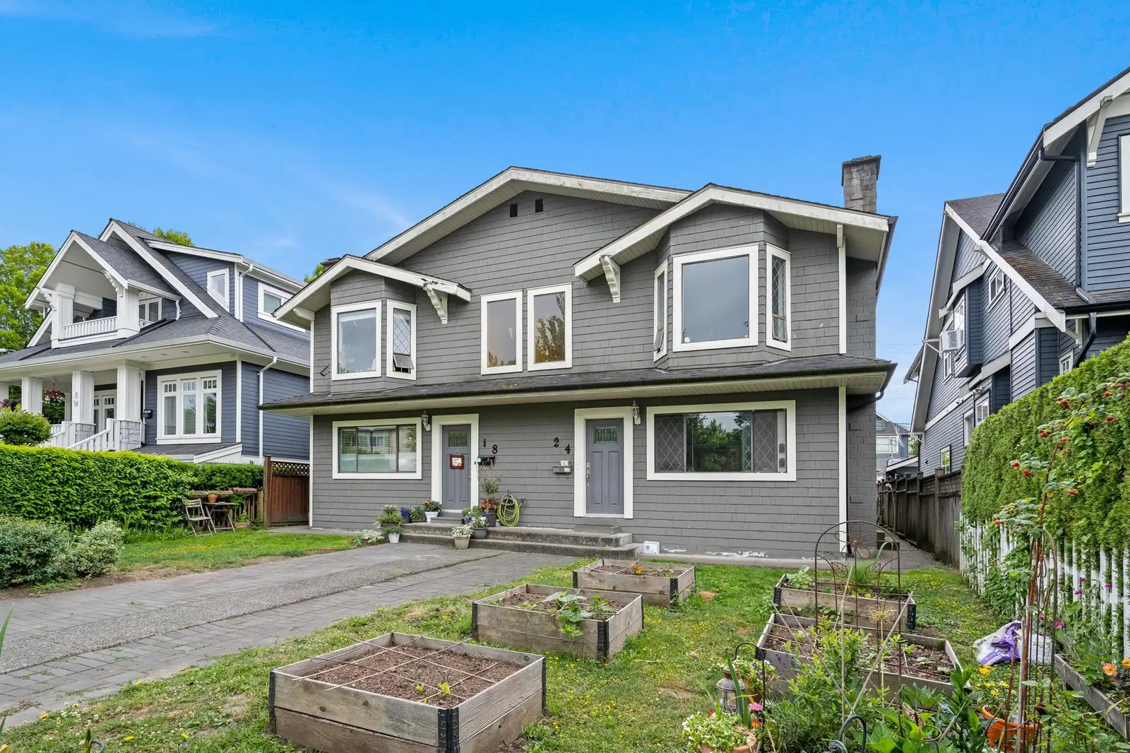 18-24 W 16TH AVENUE, Vancouver BC V5Y 1Y6