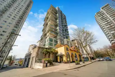 1804 1221 BIDWELL STREET, Vancouver BC V6G 0B1