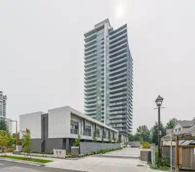 2203 200 KLAHANIE COURT, West Vancouver BC V7P 0E4