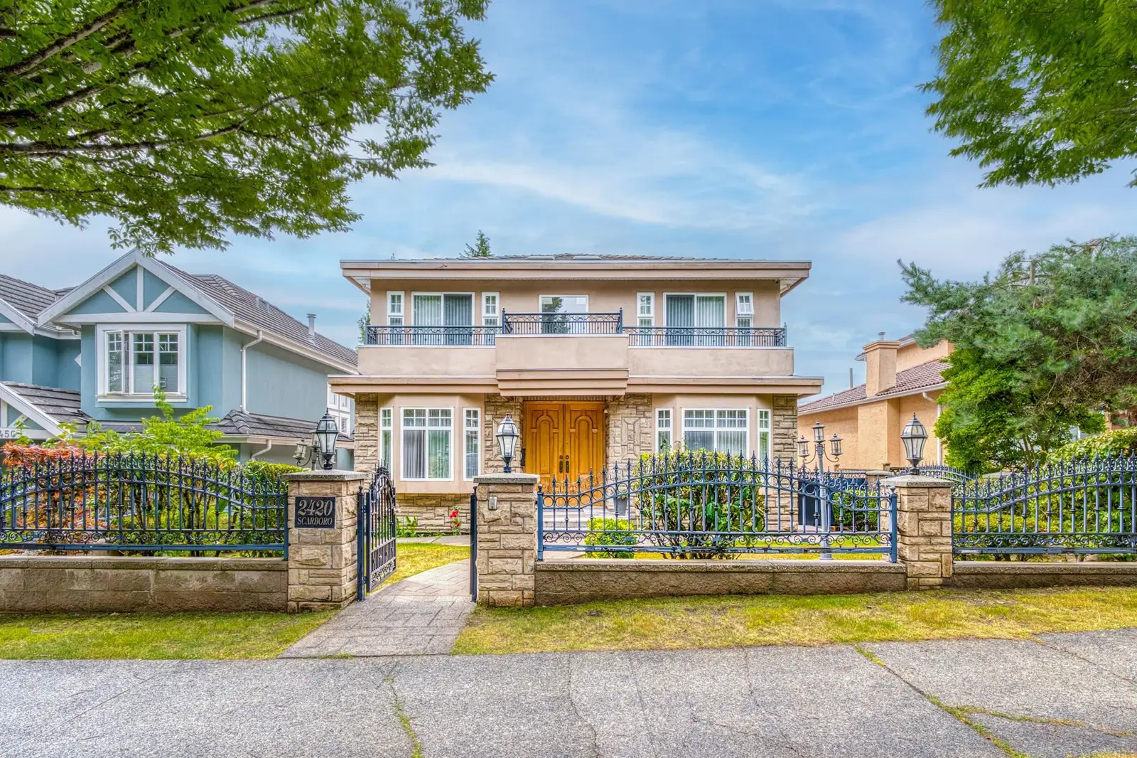2420 SCARBORO AVENUE, Vancouver BC V5P 2L4
