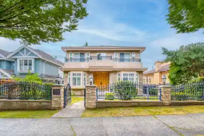 2420 SCARBORO AVENUE, Vancouver BC V5P 2L4