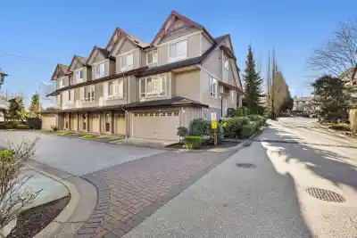 17 16772 61 AVENUE, Surrey BC V3S 4P2