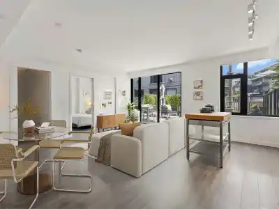 301 210 E 5TH AVENUE, Vancouver BC V5T 0K1