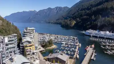 406 6707 NELSON AVENUE, West Vancouver BC V7W 0A4