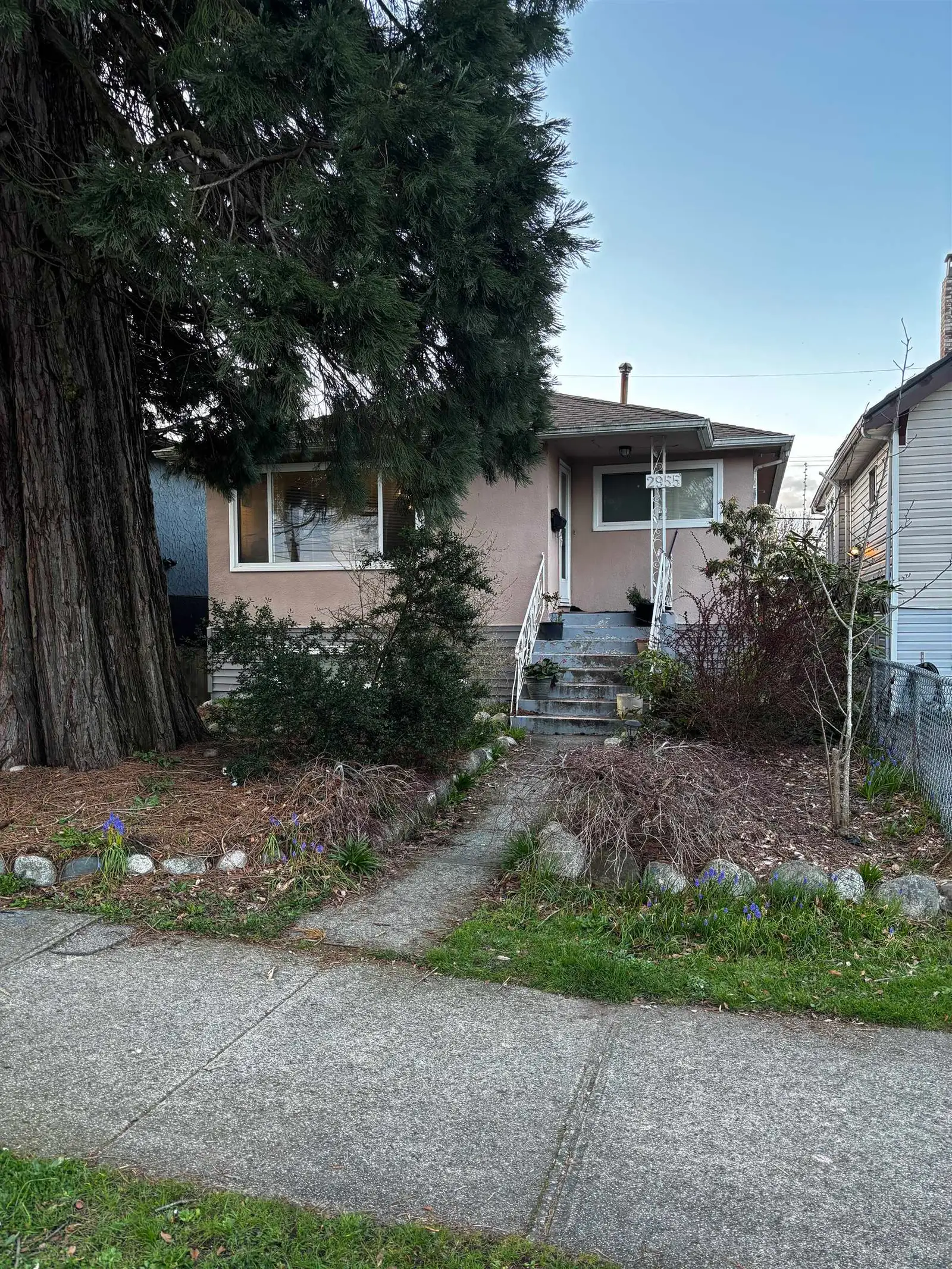 2955 E 29TH AVENUE, Vancouver BC V5R 1V8