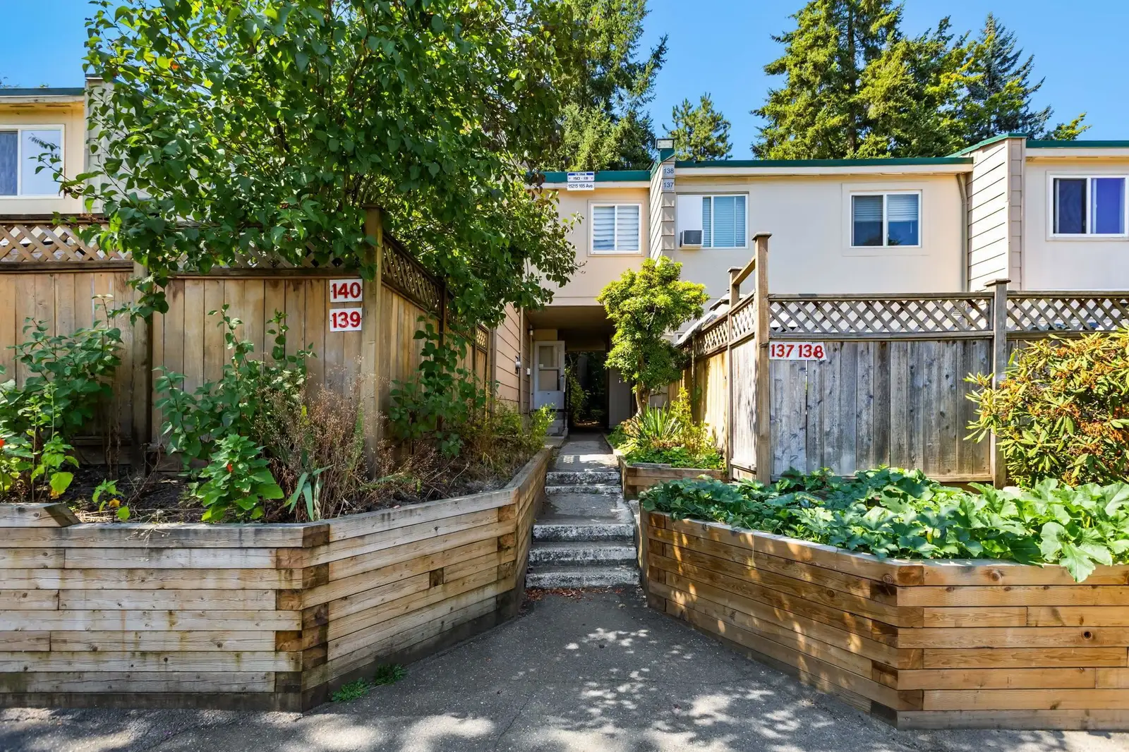 139 15215 105 AVENUE, Surrey BC V3R 1R9