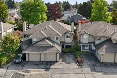 22 9727 152B STREET, Surrey BC V3R 0G5