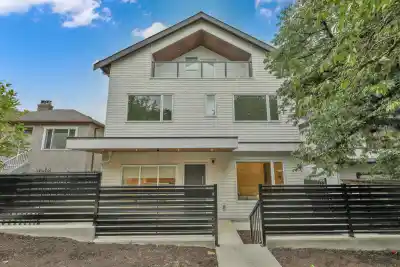 1 3185 GRAVELEY STREET, Vancouver BC V5K 3K7