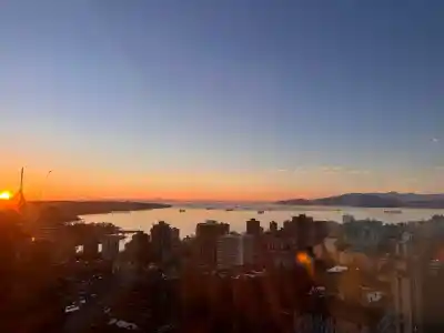 3704 938 NELSON STREET, Vancouver BC V6Z 3A7