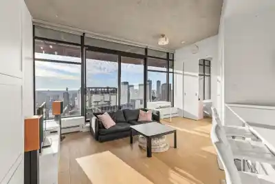 4108 128 W CORDOVA STREET, Vancouver BC V6B 0E6