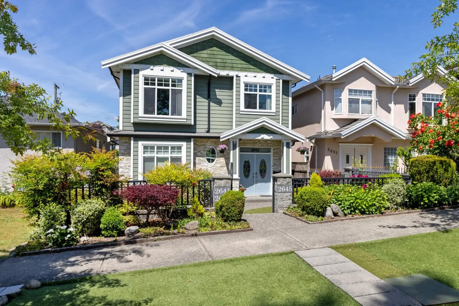 2643 E 8TH AVENUE, Vancouver BC V5M 1W4