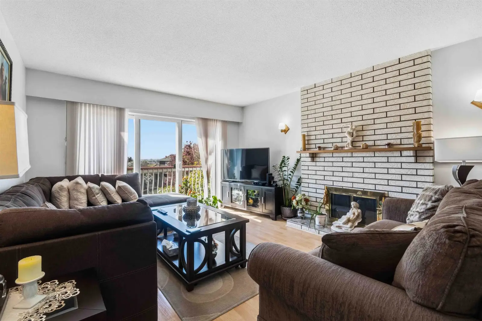 549 E 56TH AVENUE, Vancouver BC V5X 1R6