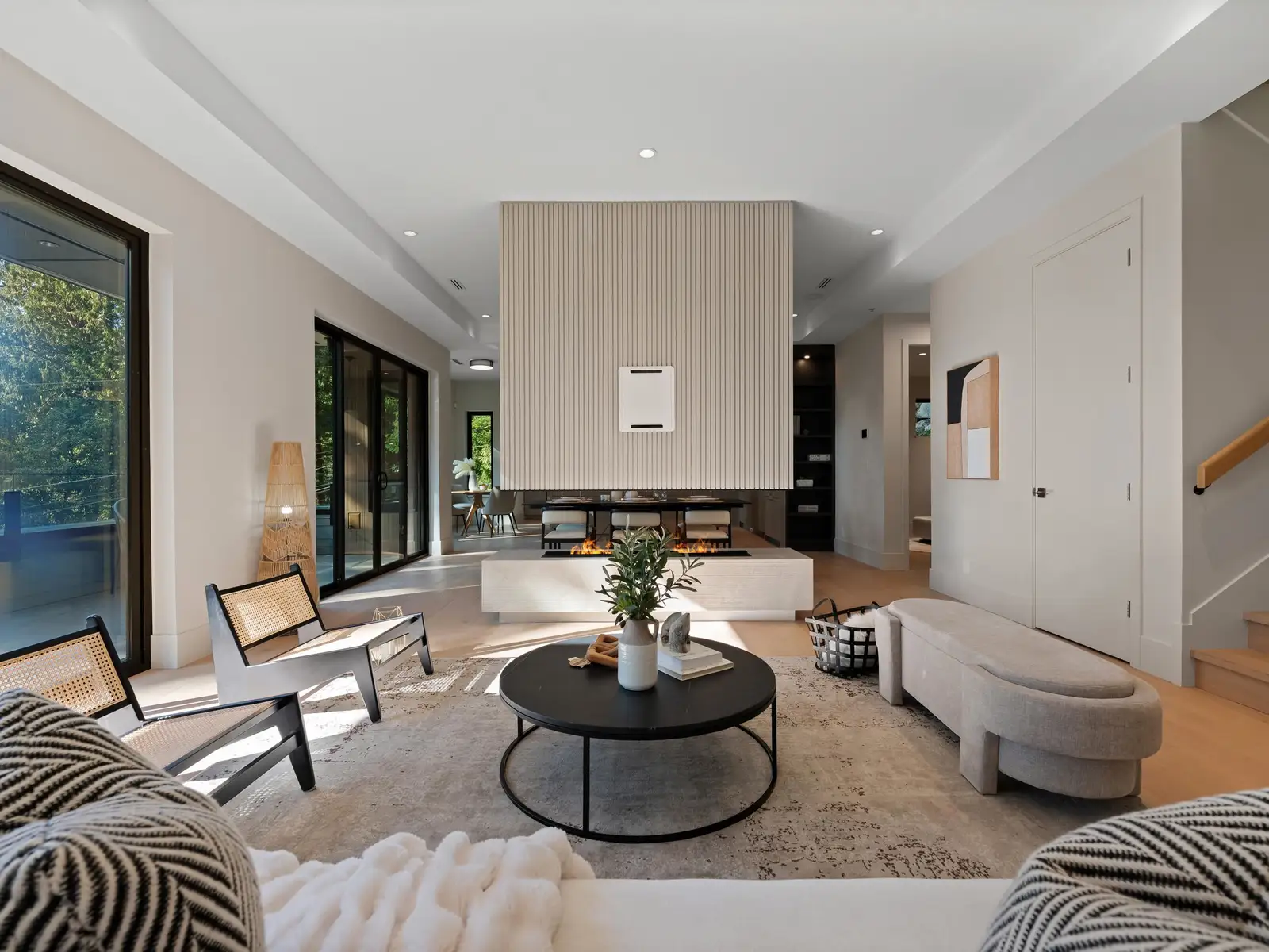 5657 WESTPORT ROAD, West Vancouver BC V7W 1V3