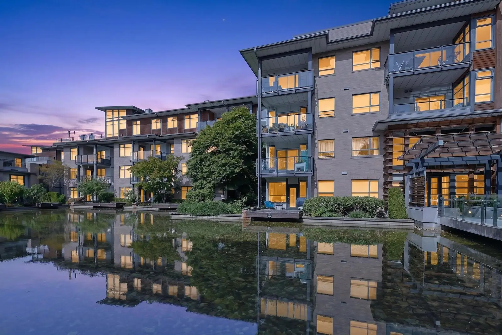 311 5955 IONA DRIVE, Vancouver BC V6T 2L4