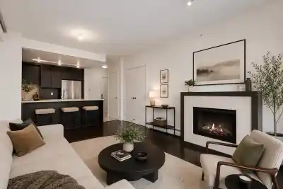 1208 1320 CHESTERFIELD AVENUE, North Vancouver BC V7M 0A6