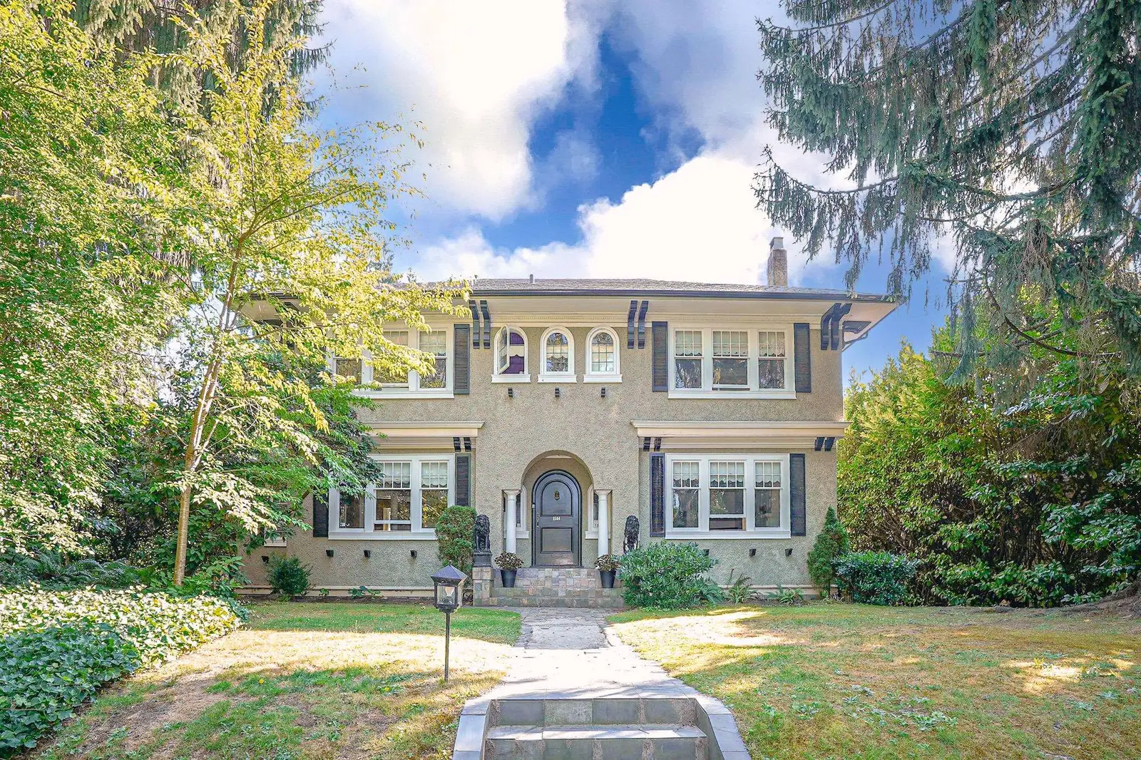 1564 W 26TH AVENUE, Vancouver BC V6J 2W9