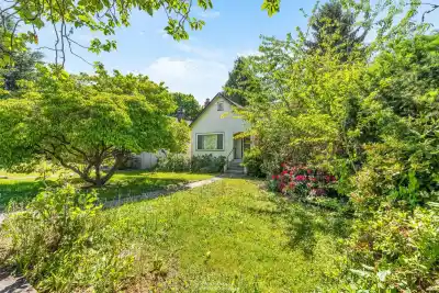28 W KING EDWARD AVENUE, Vancouver BC V5Y 2H7