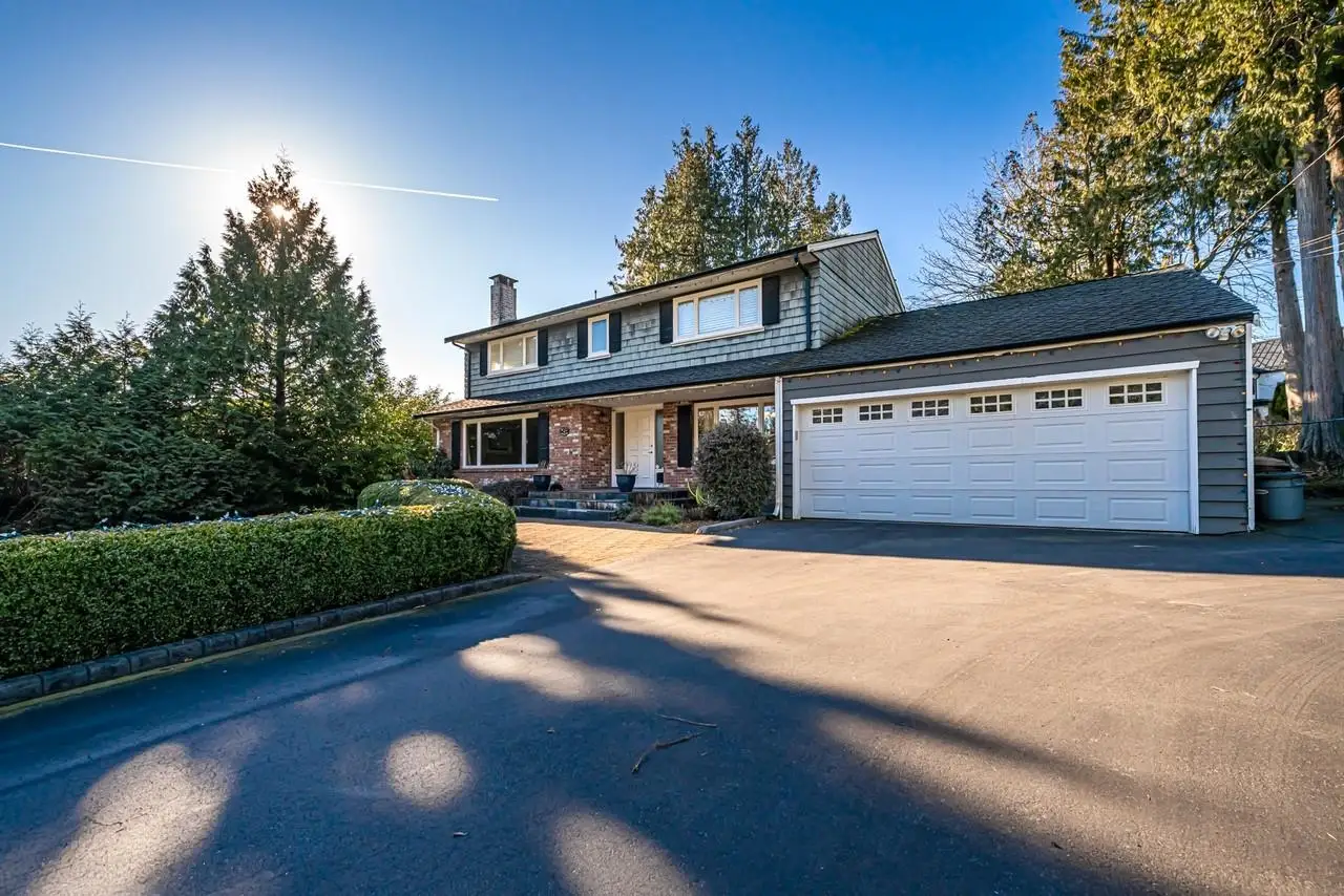 4032 RIPPLE ROAD, West Vancouver BC V7V 3K9