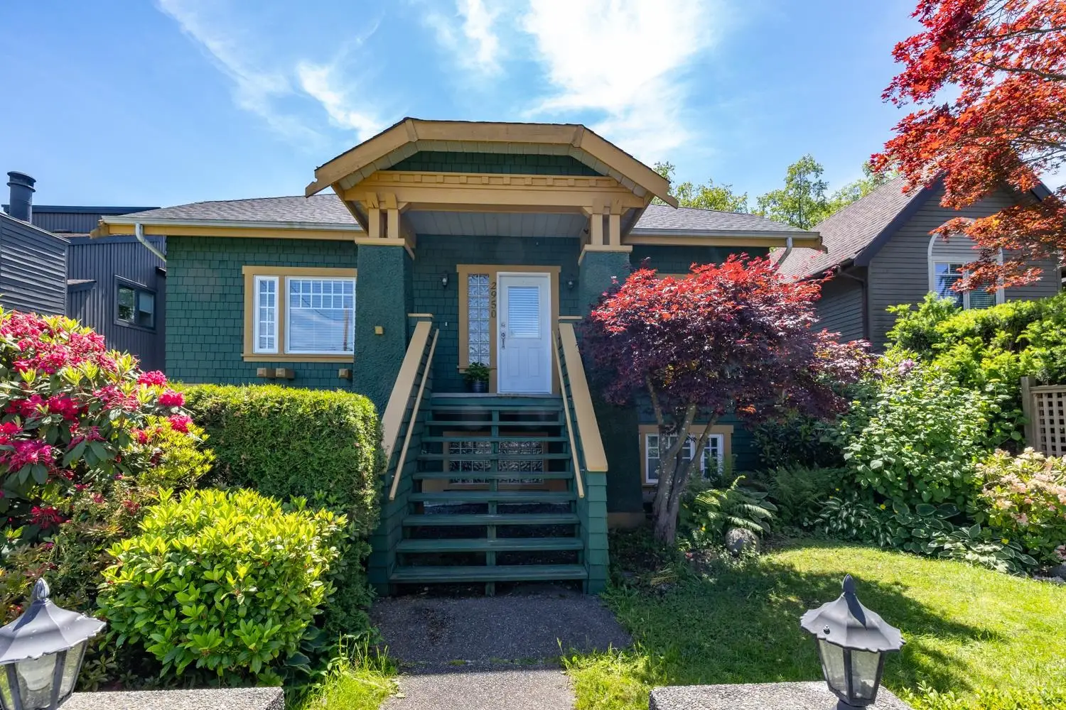 2950 W 8TH AVENUE, Vancouver BC V6K 2C1