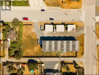 3915 SELKIRK AVENUE, Sechelt BC V8A 3C5