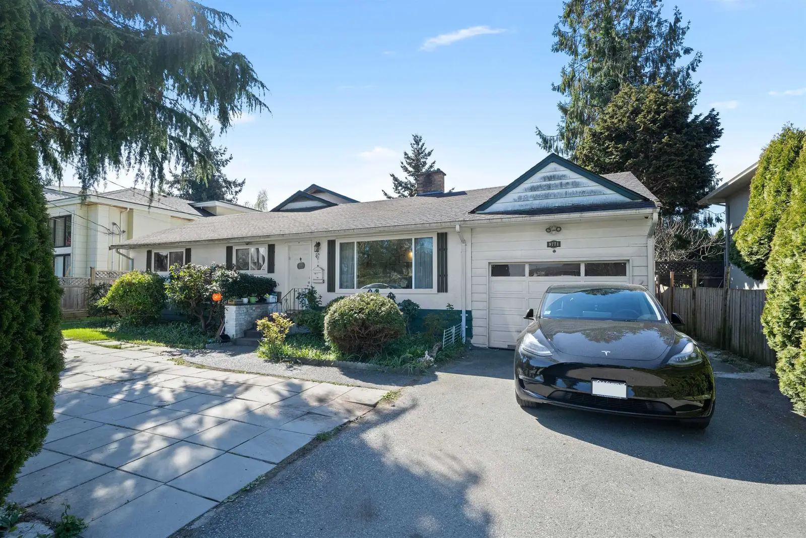 9771 PINEWELL CRESCENT, Richmond BC V7A 2C7