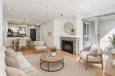 218 405 SKEENA STREET, Vancouver BC V5K 0A3