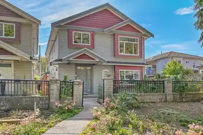 2410 E 19TH AVENUE, Vancouver BC V5M 2R9