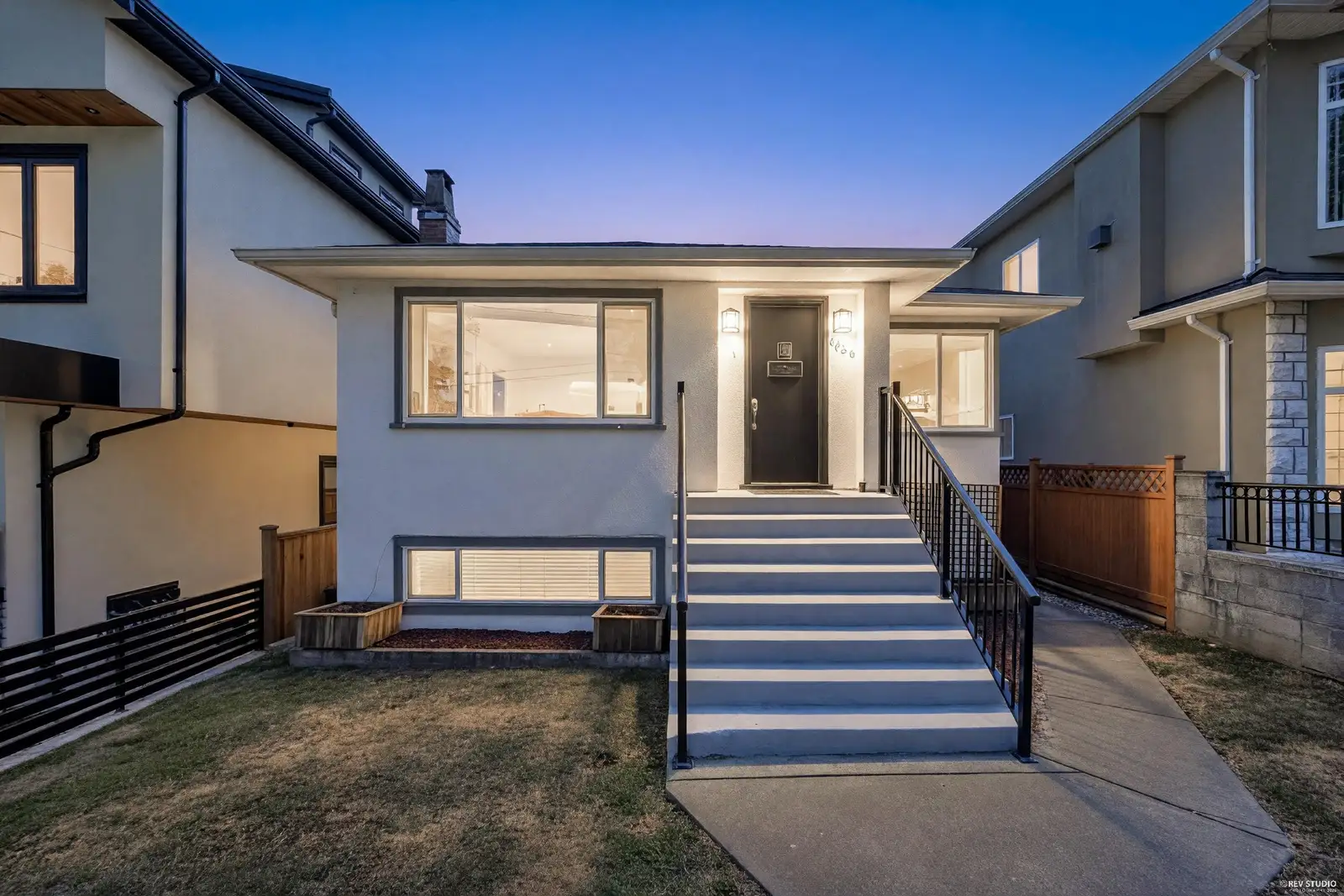 1036 NOOTKA STREET, Vancouver BC V5K 4E7