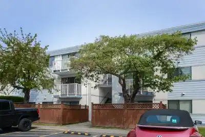 201 7200 LINDSAY ROAD, Richmond BC V7C 3M6